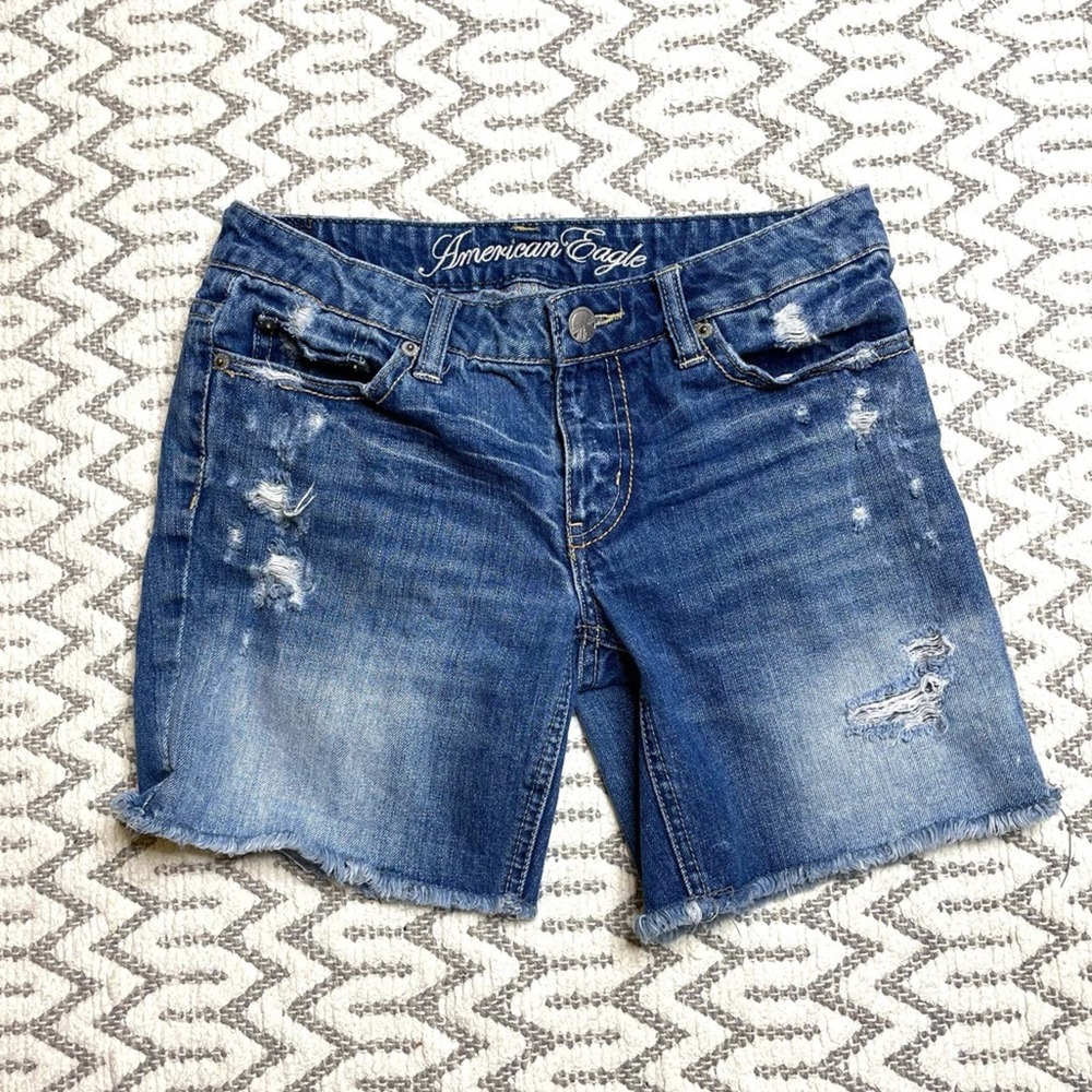 American Eagle Distressed Raw Hem Jeans Shorts Women’s size 0